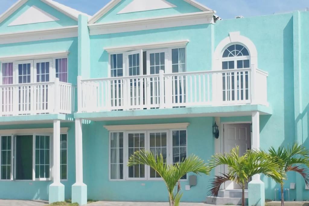 Townhouse By The Bay, Little Bay Country Club ,Negril Villa Orange Bay Bagian luar foto
