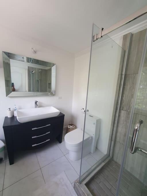 Townhouse By The Bay, Little Bay Country Club ,Negril Villa Orange Bay Bagian luar foto