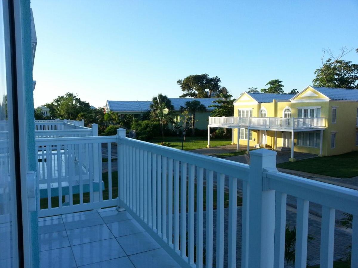 Townhouse By The Bay, Little Bay Country Club ,Negril Villa Orange Bay Bagian luar foto