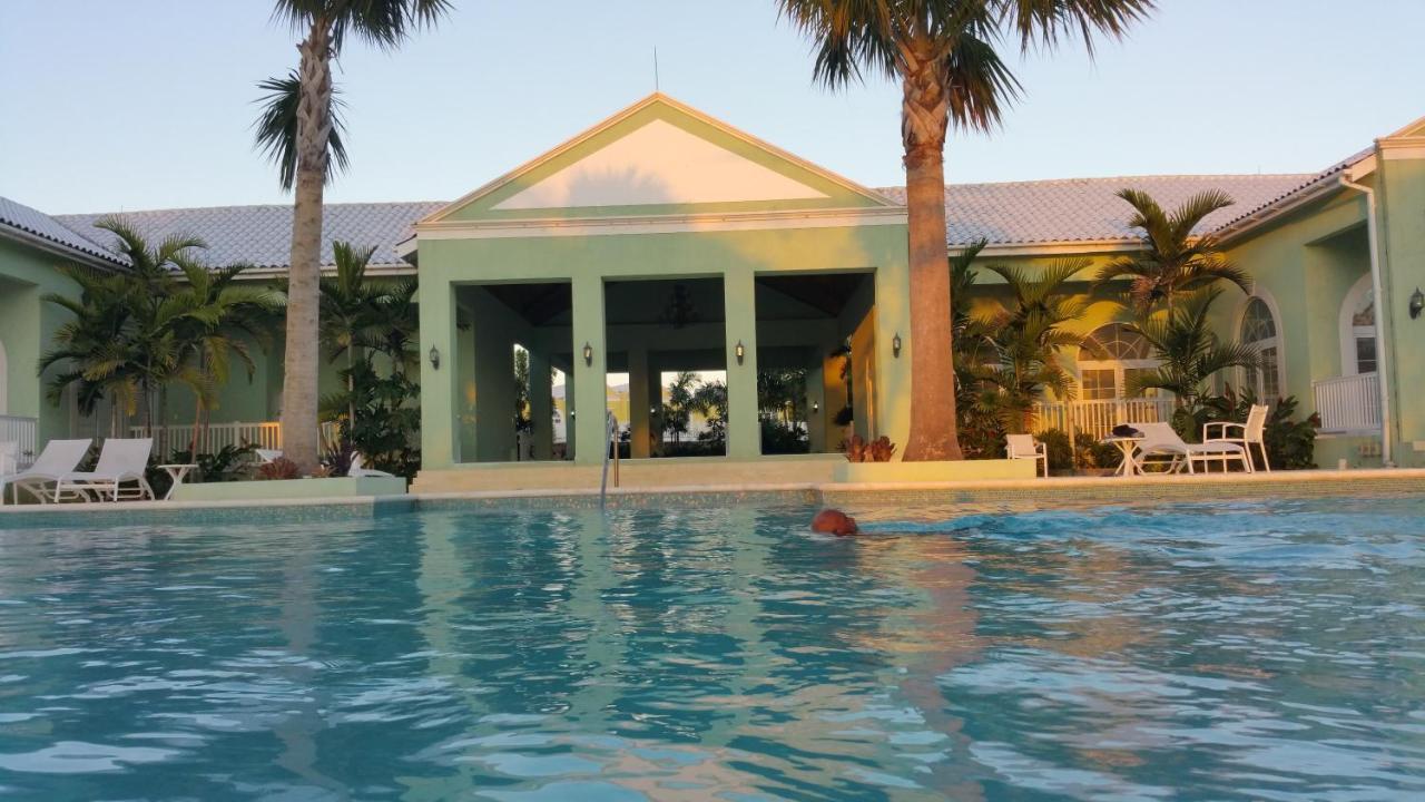 Townhouse By The Bay, Little Bay Country Club ,Negril Villa Orange Bay Bagian luar foto