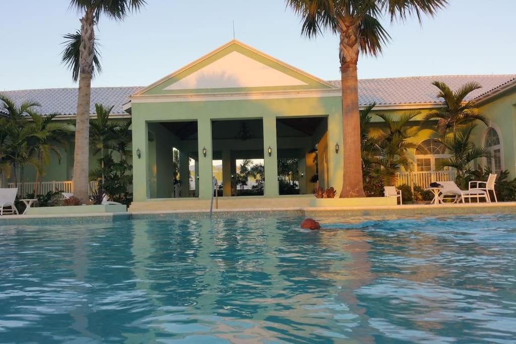 Townhouse By The Bay, Little Bay Country Club ,Negril Villa Orange Bay Bagian luar foto