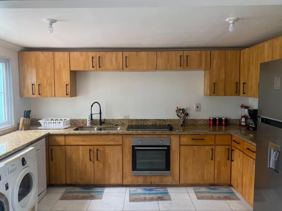 Townhouse By The Bay, Little Bay Country Club ,Negril Villa Orange Bay Bagian luar foto